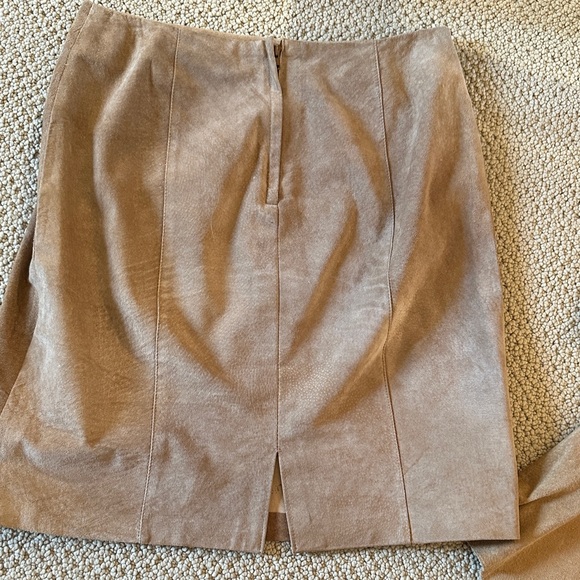 Suede Jacket and Skirt Set - Picture 9 of 9